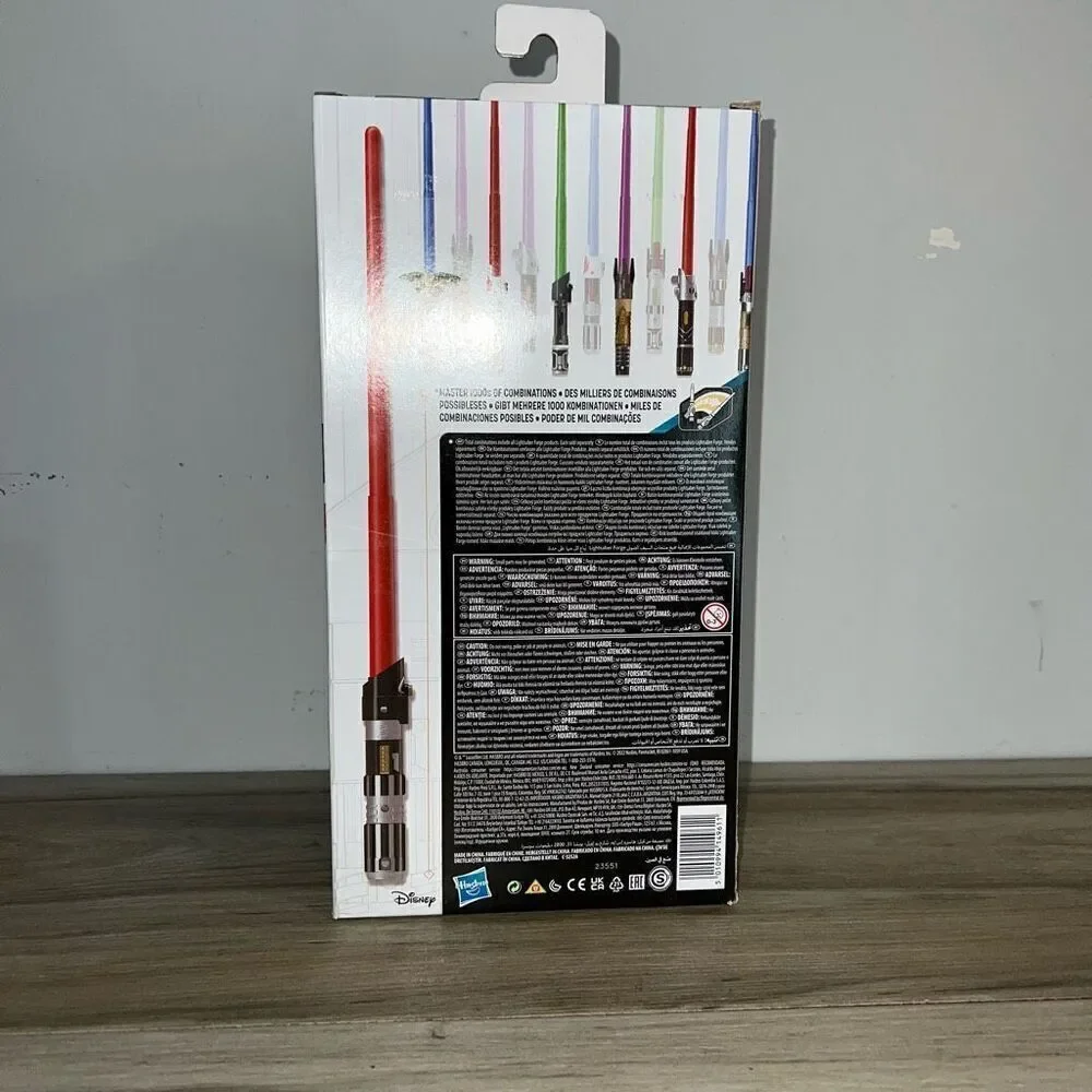 Star Wars Lightsaber Forge Darth Vader Extendable Red Lightsaber Roleplay Toy 4+ - Picture 5 of 7